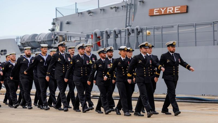 Photo HMAS Eyre at HMAS Stirling, Western Australia